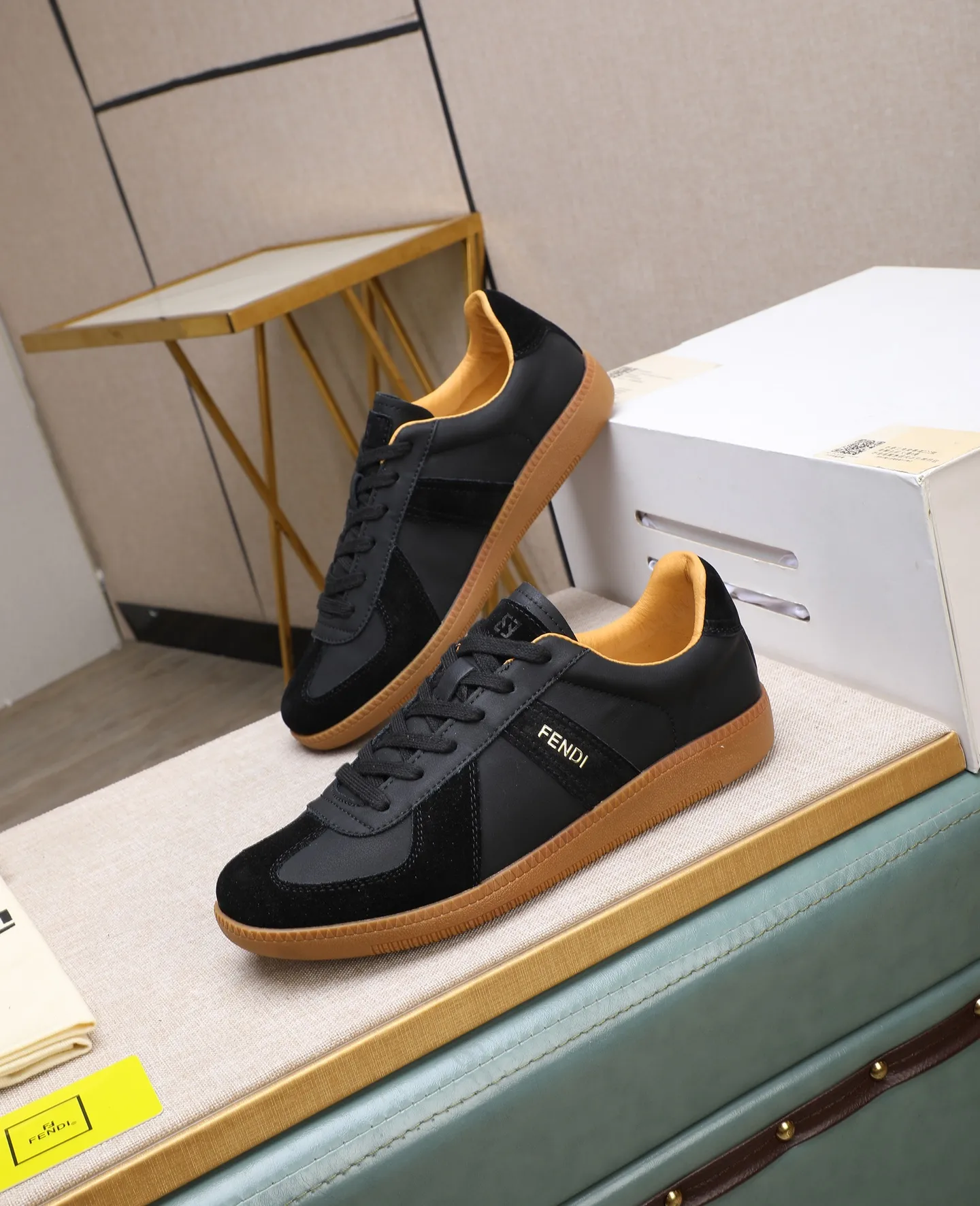 Men's shoes 💰420🕷🕷[FENDI] Fendi fashionable casual men's shoes 🇨🇳Original official website 1:1 model opening, new models are available first 💯Not high-profile but avant-garde, simple About low-key and fashionable, super versatile style 🌿 Made of original cowhide ➕ Pigskin lining 🎋 The version is comfortable on the feet, so rigorous for any small place, and the workmanship is first-class 🍍38-44 Large quantities in stock